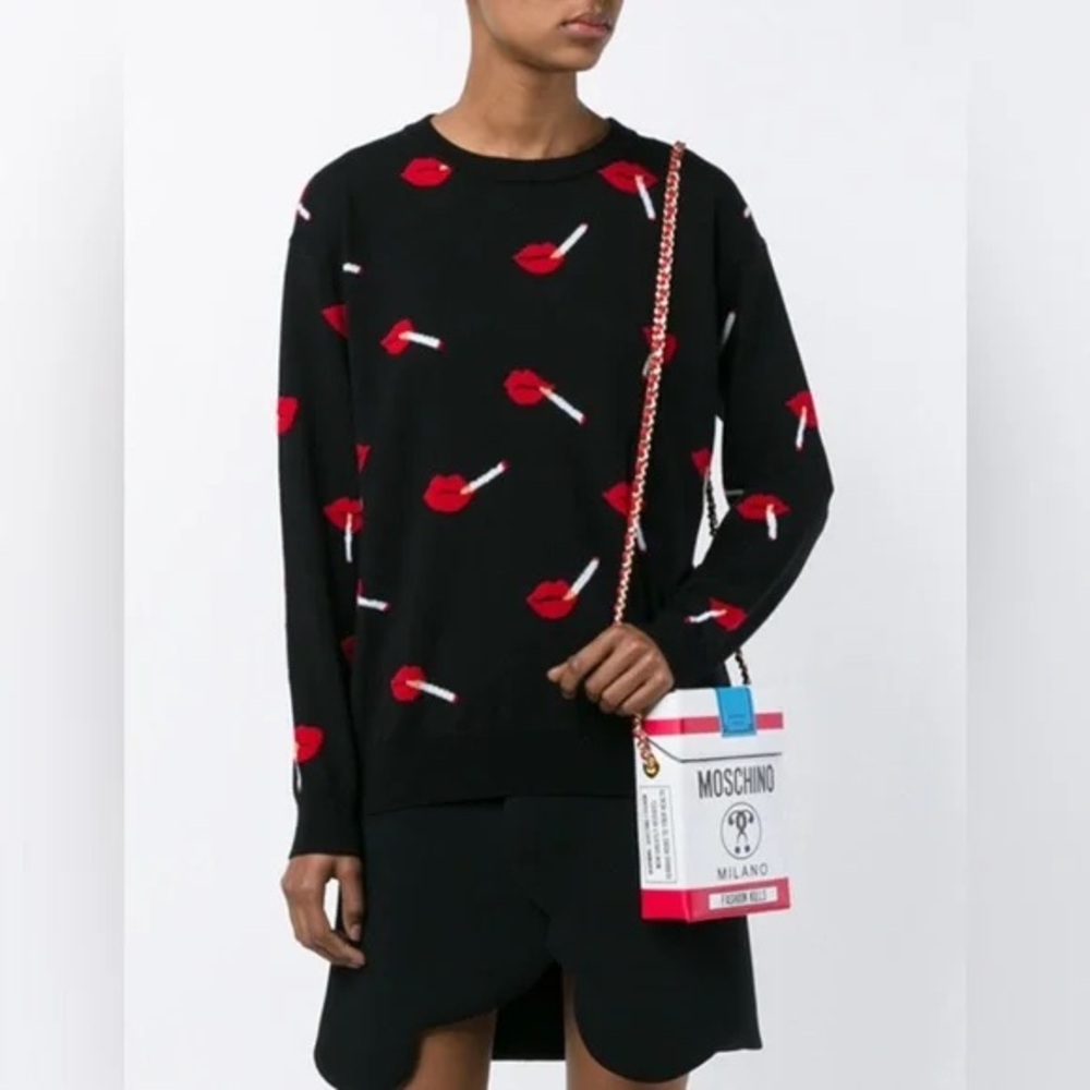 Cigarette lips sweater